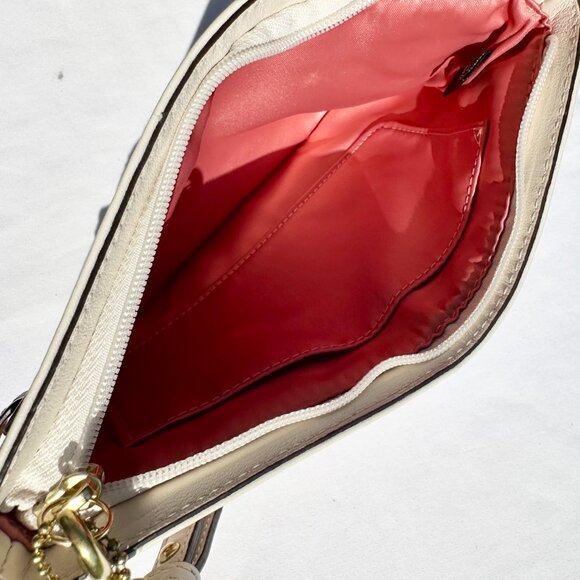 NWOT Coach Audrey Pink Coral Sequin Beaded Seashell Large Wristlet 47268 - Picture 8 of 8